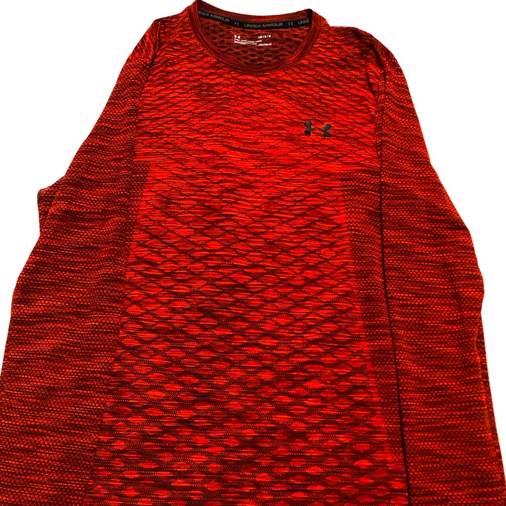 Large Under Armour Fitted Heatgear Long Sleeve Workout Shirt